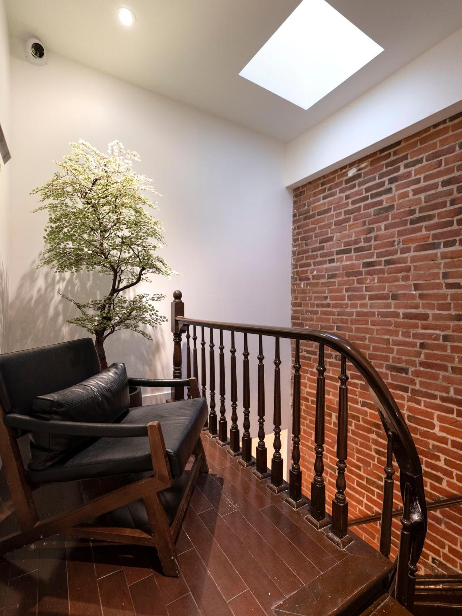 Self Check-In Boutique Hotel - Quartier Latin - Room 201 Montreal Exterior photo