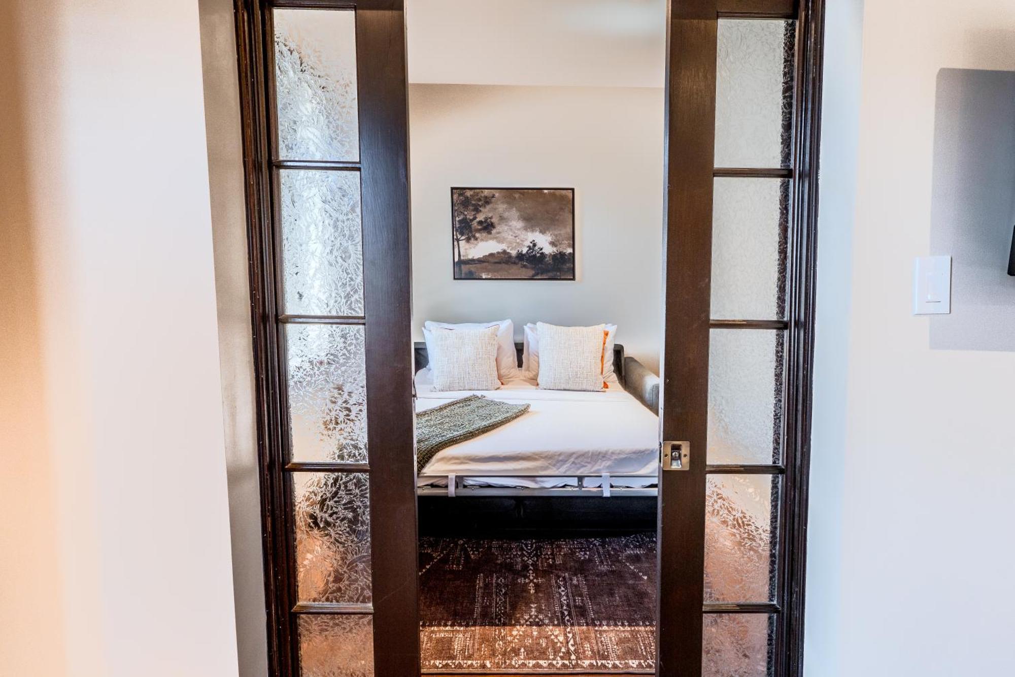 Self Check-In Boutique Hotel - Quartier Latin - Room 201 Montreal Exterior photo